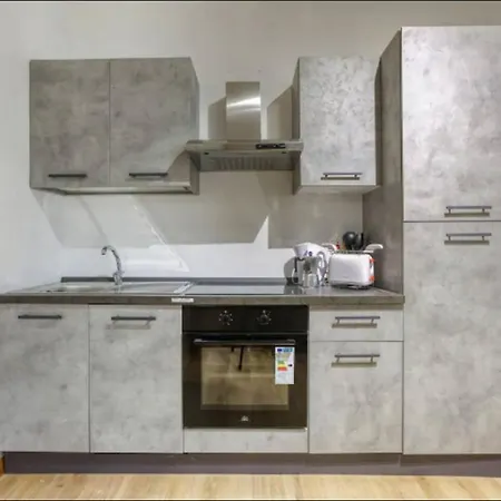 Cosy 1br Perfectly Situated In By 360 Estates